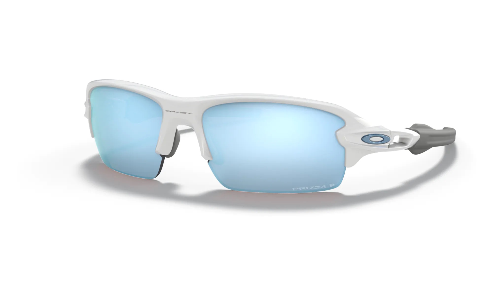 Lunettes soleil Oakley pour homme et femmes prix r duit Maranda